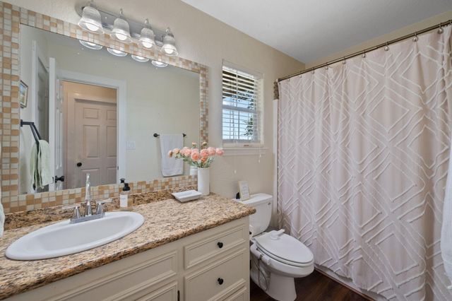 1945 Settlers Way Drive, Sealy, TX 77474