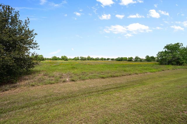 1945 Settlers Way Drive, Sealy, TX 77474