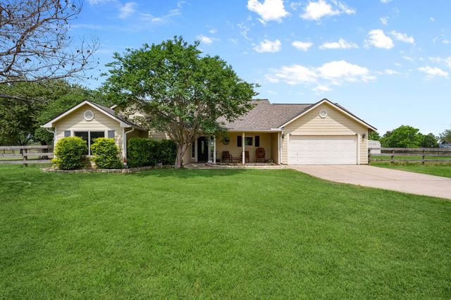 1945 Settlers Way Drive, Sealy, TX 77474