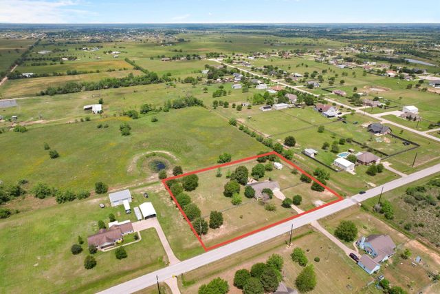 1945 Settlers Way Drive, Sealy, TX 77474