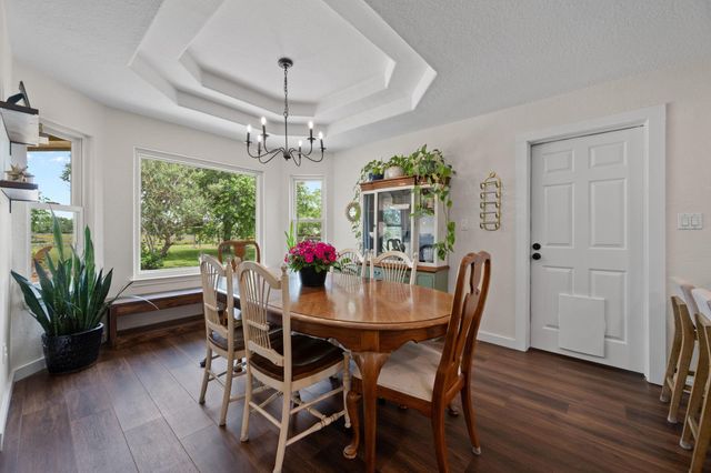 1945 Settlers Way Drive, Sealy, TX 77474