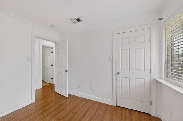 2421 Harbor Trail, Irving, TX 75060