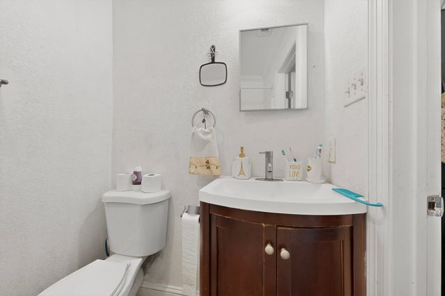 2421 Harbor Trail, Irving, TX 75060