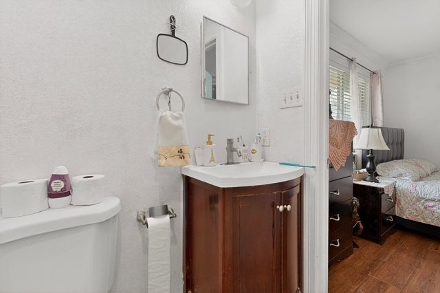 2421 Harbor Trail, Irving, TX 75060