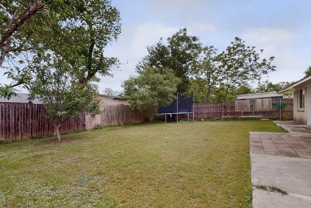 2421 Harbor Trail, Irving, TX 75060