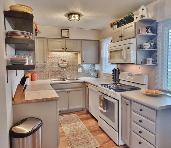 310 Seimetz Drive, La Porte, IN 46350