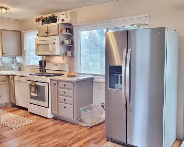 310 Seimetz Drive, La Porte, IN 46350