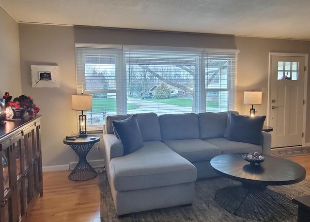 310 Seimetz Drive, La Porte, IN 46350