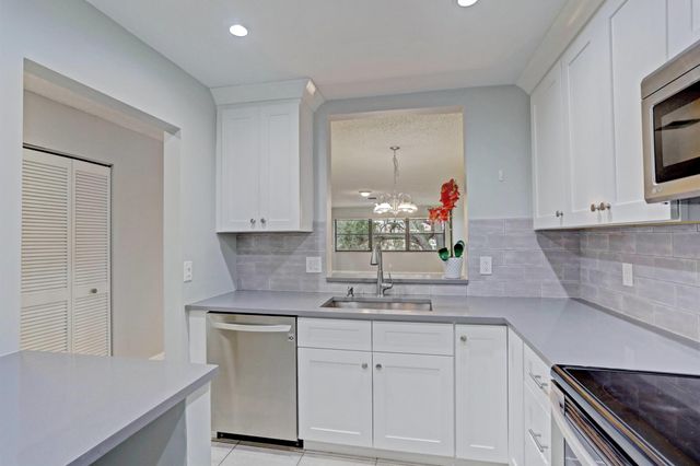 3011 SW 21st Terrace 382a, Delray Beach, FL 33445