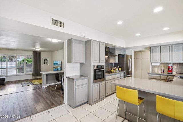 10049 N 25TH Place, Phoenix, AZ 85028