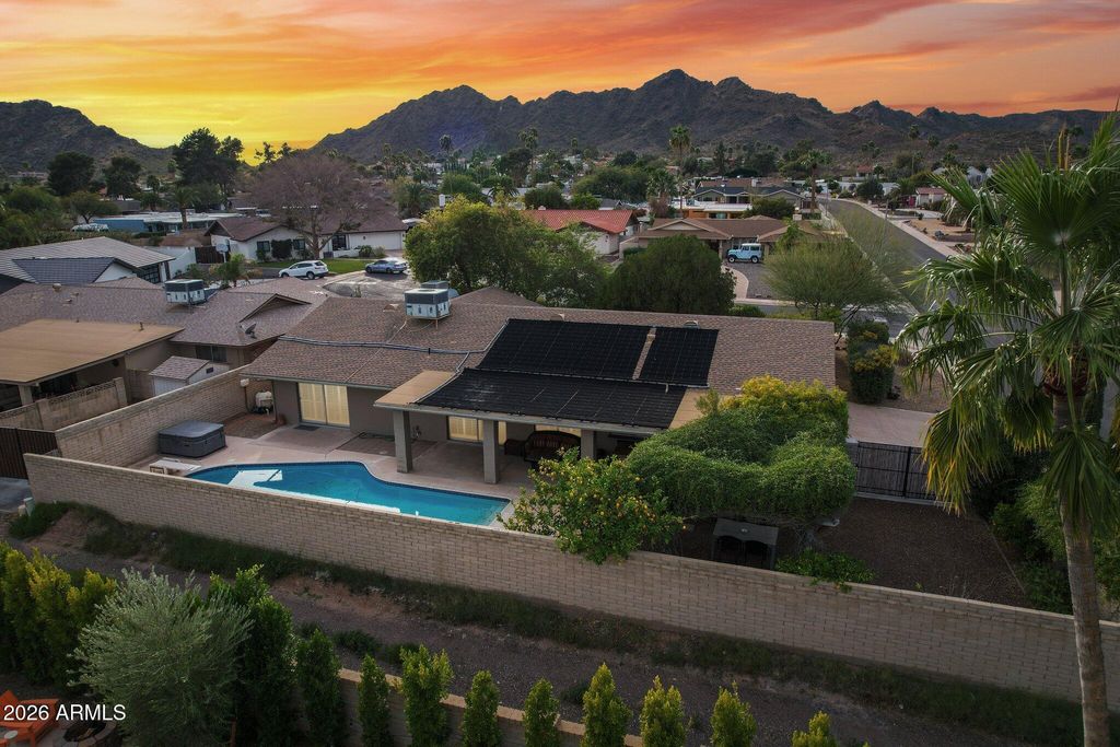 10049 N 25TH Place, Phoenix, AZ 85028 — photo 2
