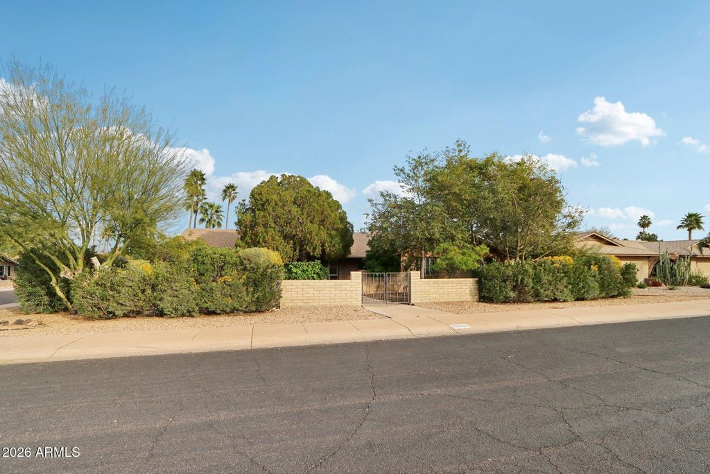 10049 N 25TH Place, Phoenix, AZ 85028 — photo 3