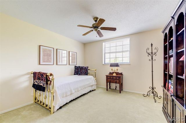 923 Claytonbrook Drive 2, Ballwin, MO 63011