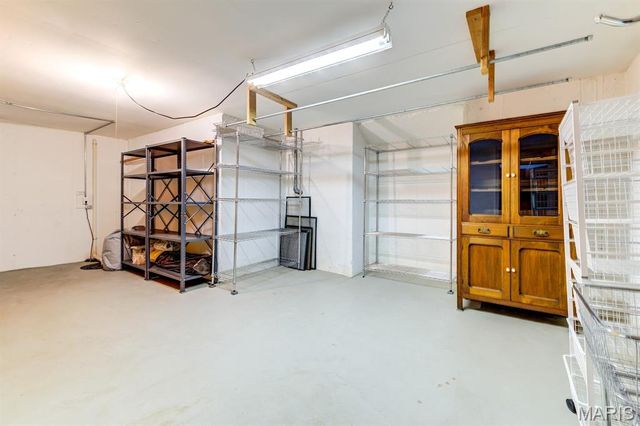923 Claytonbrook Drive 2, Ballwin, MO 63011