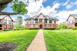 923 Claytonbrook Drive 2, Ballwin, MO 63011