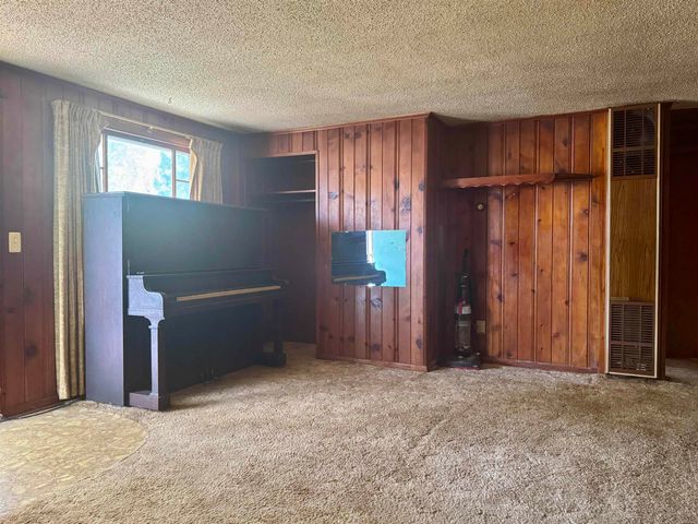 6065 N Genesee Road, Genesee Twp, MI 48506