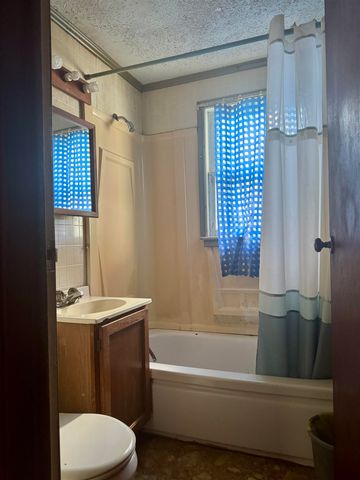 6065 N Genesee Road, Genesee Twp, MI 48506