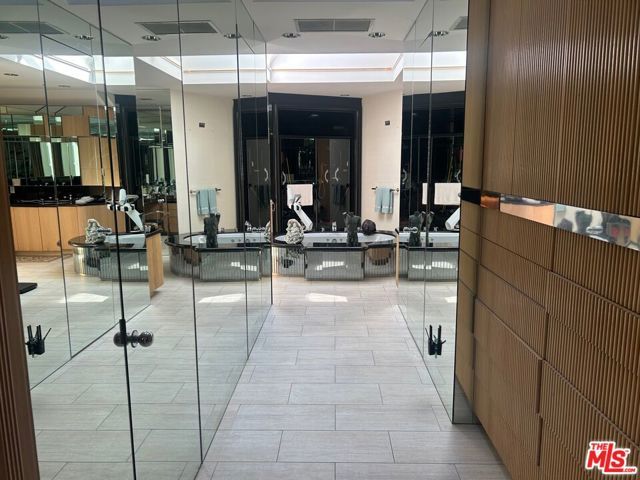 917 Oxford Way, Beverly Hills, CA 90210