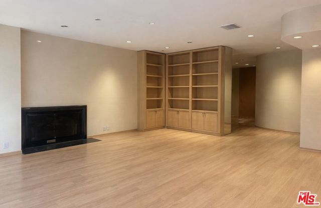 917 Oxford Way, Beverly Hills, CA 90210