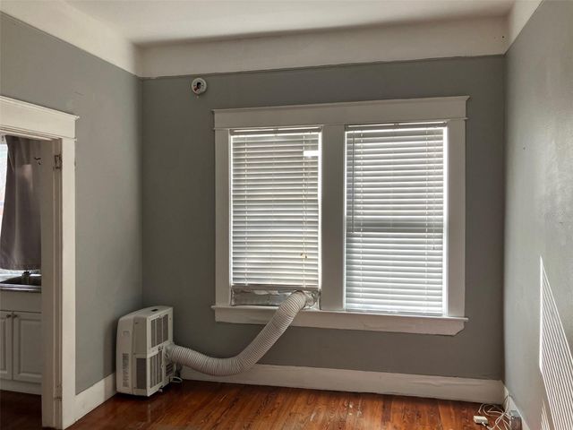 2714 S MACDILL AVENUE, Tampa, FL 33629