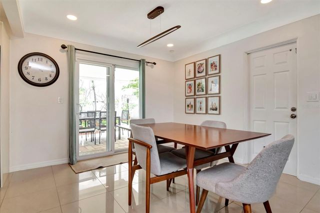 6468 17TH TERRACE N, St Petersburg, FL 33710