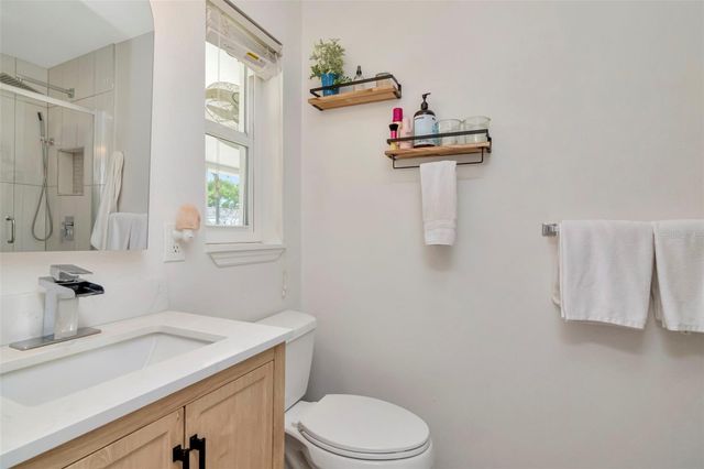 6468 17TH TERRACE N, St Petersburg, FL 33710