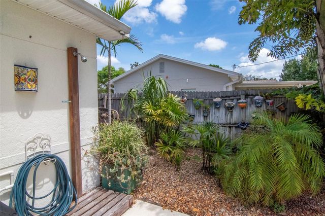 6468 17TH TERRACE N, St Petersburg, FL 33710