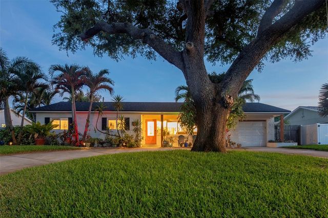 6468 17TH TERRACE N, St Petersburg, FL 33710