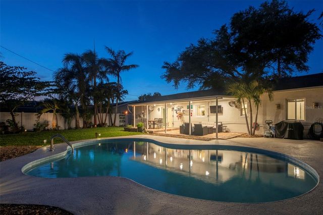 6468 17TH TERRACE N, St Petersburg, FL 33710