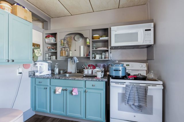 10003 E 9th Ave, Spokane Valley, WA 99206