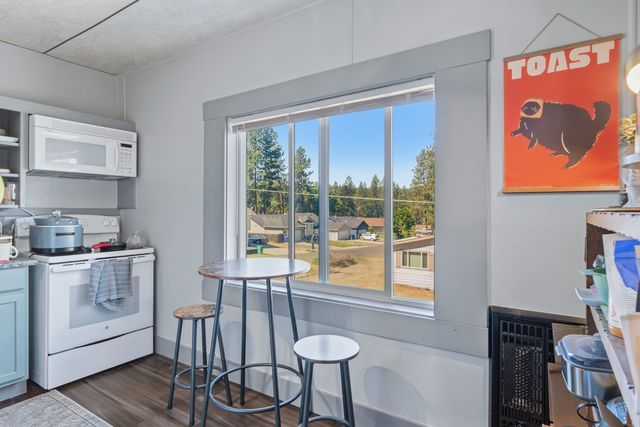 10003 E 9th Ave, Spokane Valley, WA 99206