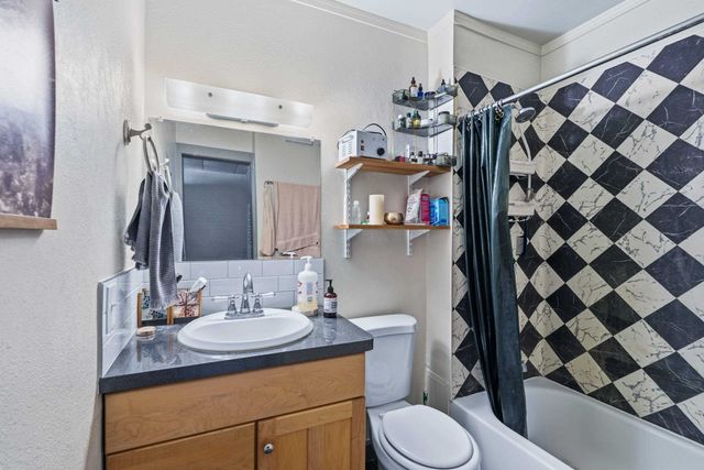10003 E 9th Ave, Spokane Valley, WA 99206