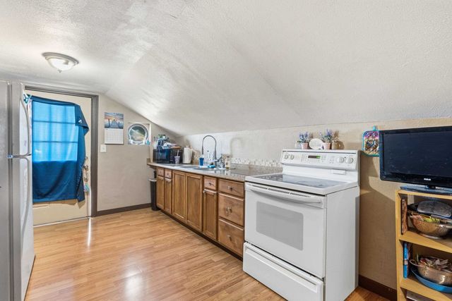 10003 E 9th Ave, Spokane Valley, WA 99206