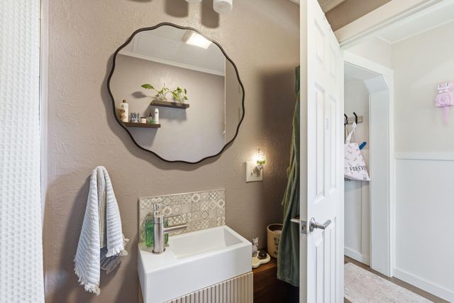 10003 E 9th Ave, Spokane Valley, WA 99206