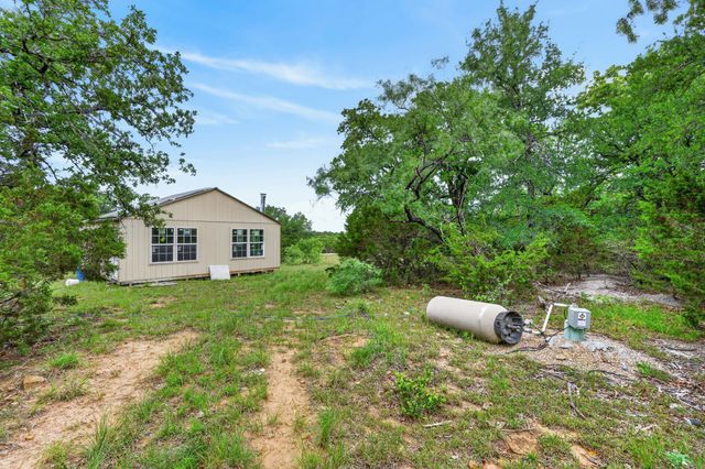 1066 High Point Drive, Mineral Wells, TX 76067