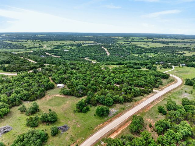 1066 High Point Drive, Mineral Wells, TX 76067
