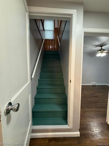 1013 Mayburn Street, Dearborn, MI 48128