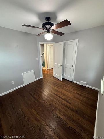 1013 Mayburn Street, Dearborn, MI 48128