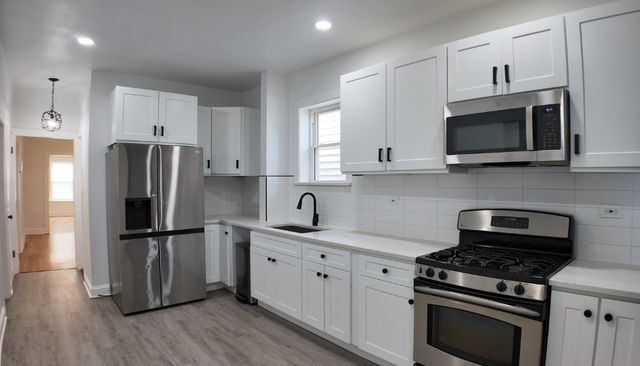 6740 S Laflin Street, Chicago, IL 60636
