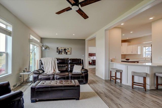 6605 Warner Farm Drive, Deforest, WI 53532