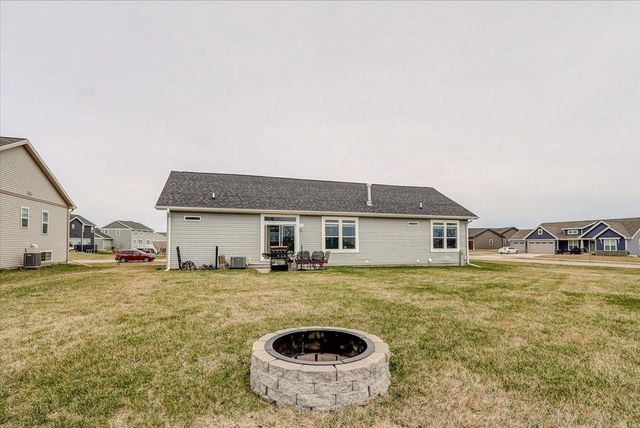 6605 Warner Farm Drive, Deforest, WI 53532