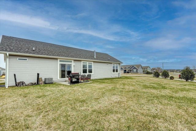6605 Warner Farm Drive, Deforest, WI 53532