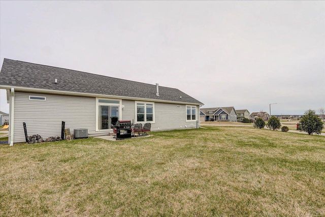 6605 Warner Farm Drive, Deforest, WI 53532