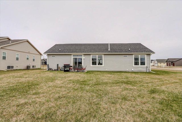 6605 Warner Farm Drive, Deforest, WI 53532
