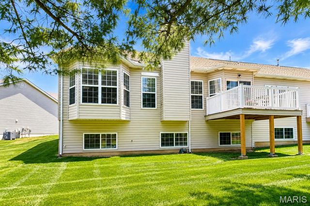 97 Eagle Cove Place 43B, St Charles, MO 63303