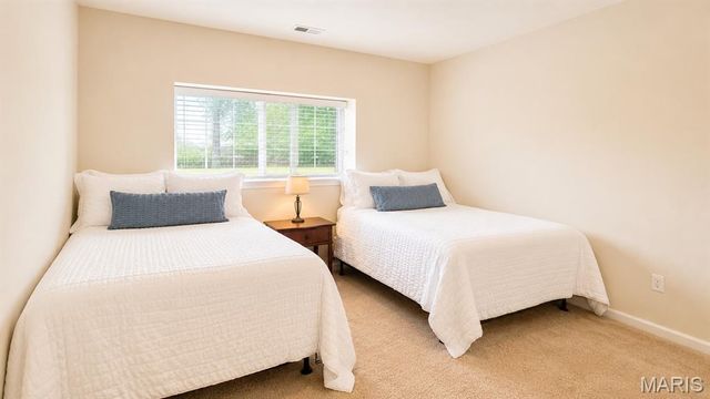 97 Eagle Cove Place 43B, St Charles, MO 63303