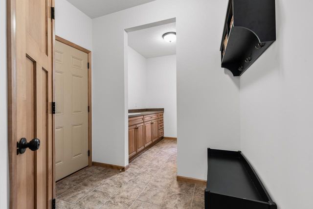 4120 Kings Road, Chanhassen, MN 55331