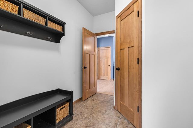 4120 Kings Road, Chanhassen, MN 55331