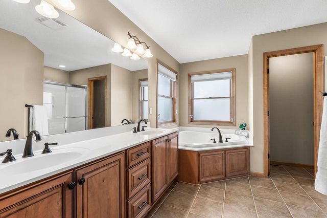 4120 Kings Road, Chanhassen, MN 55331