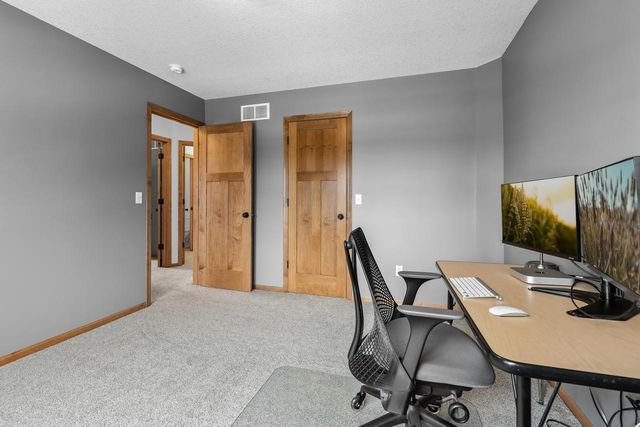 4120 Kings Road, Chanhassen, MN 55331